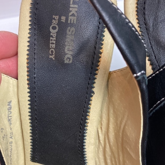 Like Smug by Prophecy sling back heels modern minimalist - Picture 3 of 8